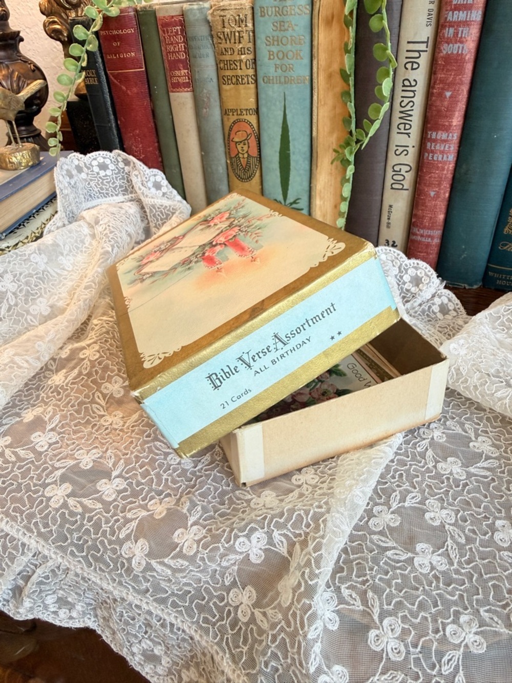 Antique Floral Greeting Card Box with 16 Antique Post Cards 1909-1911 - Picture 11 of 17